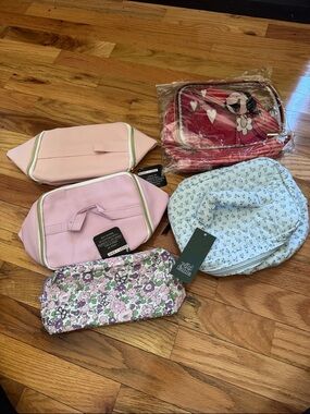 NWT/NWOT 5 Piece Cosmetic Bag Bundle